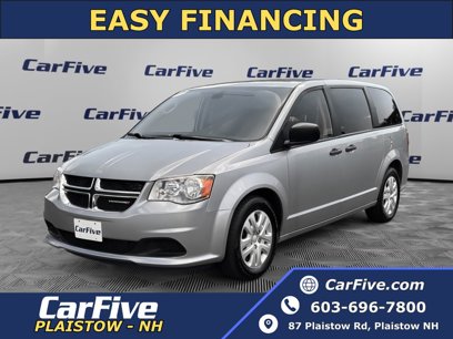 Used 2019 Dodge Grand Caravan SE w/ UConnect Hands-Free Group