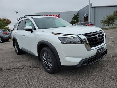 Certified 2025 Nissan Pathfinder SV