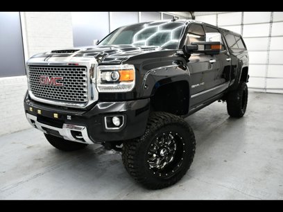 Used 2017 GMC Sierra 2500 Denali w/ Duramax Plus Package
