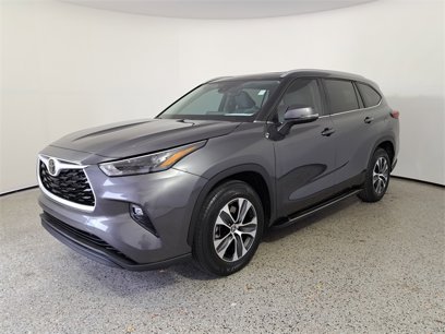 Used 2023 Toyota Highlander XLE