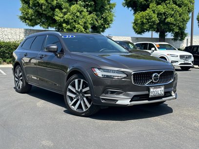 Certified 2023 Volvo V90 B6 Cross Country Plus w/ Climate Package