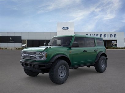 New 2025 Ford Bronco Badlands w/ Sasquatch Package