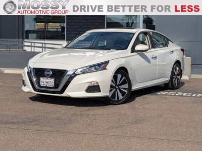 Certified 2022 Nissan Altima 2.5 SV