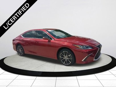 Certified 2025 Lexus ES 350 w/ Premium Package