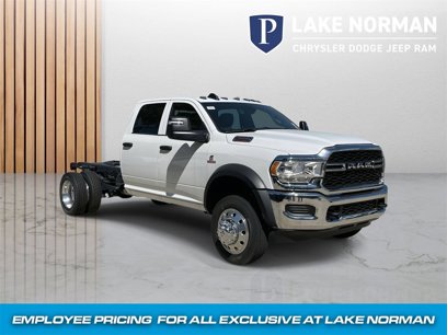 New 2024 RAM 5500 Tradesman w/ Chrome Appearance Group