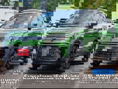 New 2025 Volkswagen Taos SE