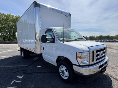 New 2025 Ford E-450 and Econoline 450 Super Duty w/ Driver's Safety Package