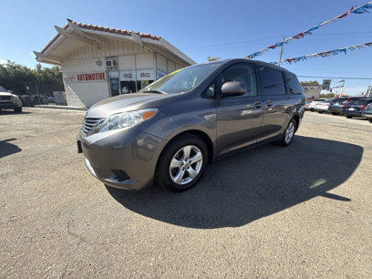 Used 2014 Toyota Sienna LE