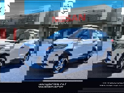 New 2025 Nissan Kicks Play S
