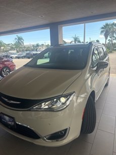 Used 2017 Chrysler Pacifica Limited