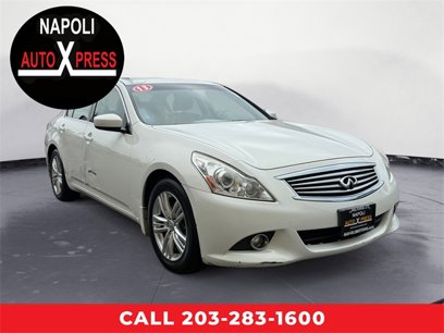 Used 2013 INFINITI G37 x w/ Premium Pkg