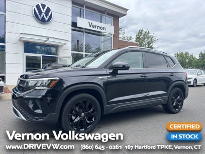 Certified 2022 Volkswagen Taos SE w/ Panoramic Sunroof Package