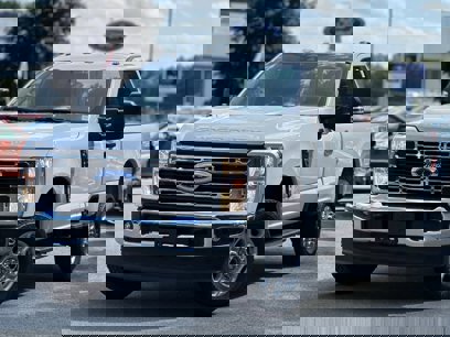 New 2025 Ford F350 XLT w/ 360-Degree Camera Package