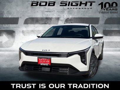 New 2025 Kia K4 LX