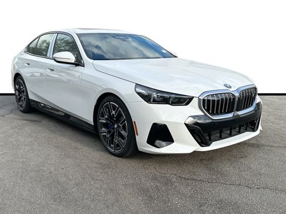 New 2025 BMW i5 xDrive40 w/ M Sport Package