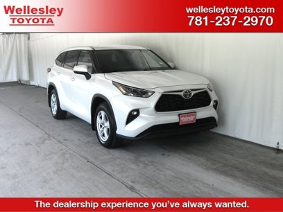 Used 2022 Toyota Highlander LE