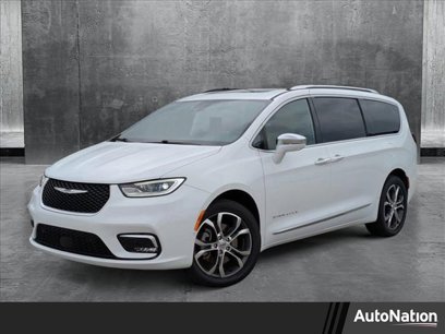 Used 2022 Chrysler Pacifica Pinnacle