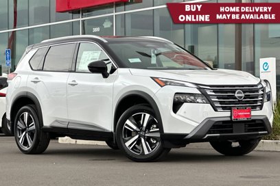 New 2025 Nissan Rogue SL w/ Tech Package