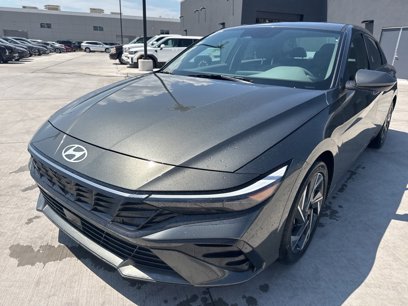 Used 2024 Hyundai Elantra SEL w/ Convenience Package