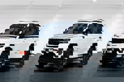 New 2025 Jeep Grand Cherokee Altitude