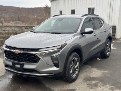 New 2025 Chevrolet Trax LT w/ Driver Confidence Package