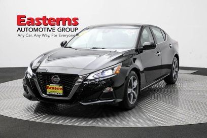 Used 2022 Nissan Altima 2.5 SV w/ SV Premium Package