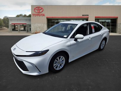 New 2025 Toyota Camry LE