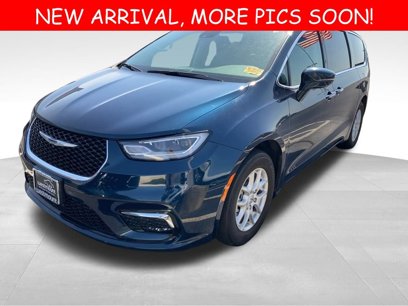 Certified 2021 Chrysler Pacifica Touring-L