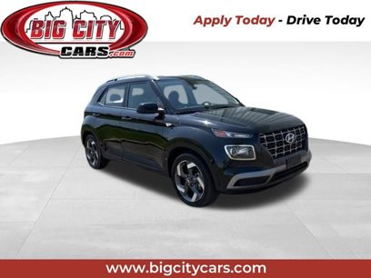 Used 2023 Hyundai Venue SEL w/ Cargo Package