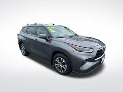 Used 2022 Toyota Highlander XLE