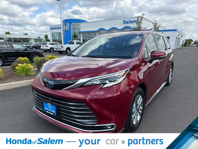 Used 2023 Toyota Sienna Platinum