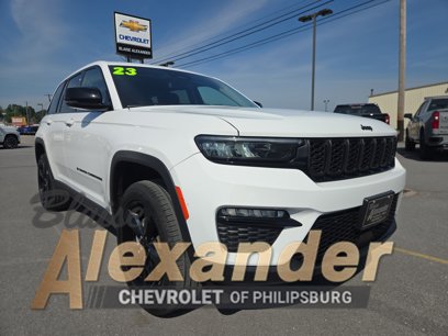 Used 2023 Jeep Grand Cherokee Limited w/ Black Appearance Package