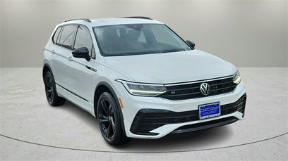 Certified 2023 Volkswagen Tiguan SE R-Line