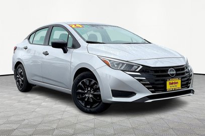 Used 2024 Nissan Versa S w/ Trunk Package