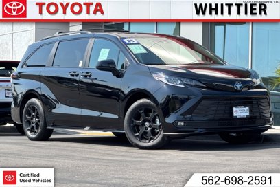 Used 2025 Toyota Sienna XLE Woodland Edition