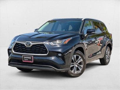 Used 2024 Toyota Highlander XLE