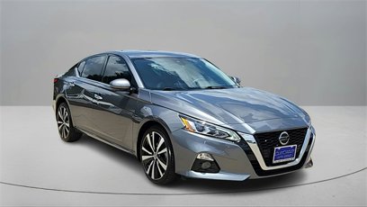 Certified 2021 Nissan Altima 2.5 Platinum