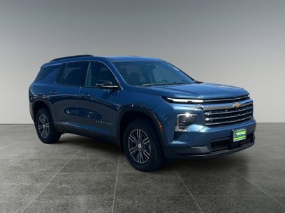 New 2025 Chevrolet Traverse LT w/ Driver Confidence Package