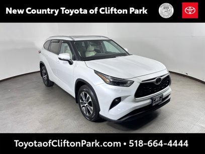 Used 2022 Toyota Highlander XLE