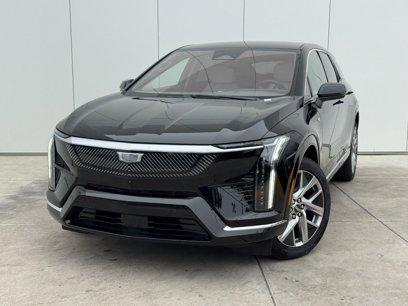New 2025 Cadillac Optiq Luxury 2