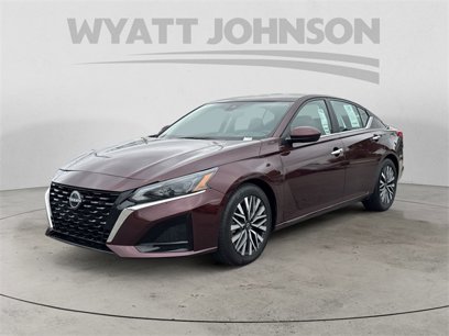 Used 2023 Nissan Altima 2.5 SV