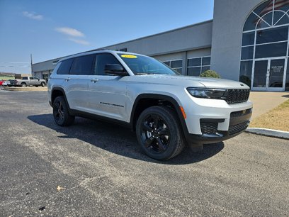 New 2025 Jeep Grand Cherokee L Laredo