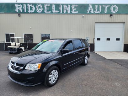 Used 2015 Dodge Grand Caravan American Value Package w/ UConnect Hands-Free Group