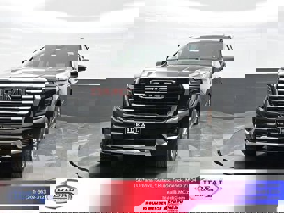 New 2025 GMC Yukon Elevation