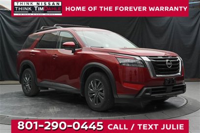 Used 2024 Nissan Pathfinder SV