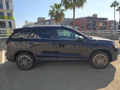 New 2025 Volkswagen Taos SE