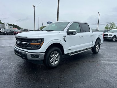 New 2025 Ford F150 XLT w/ Equipment Group 302A MID