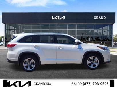 Used 2019 Toyota Highlander Limited