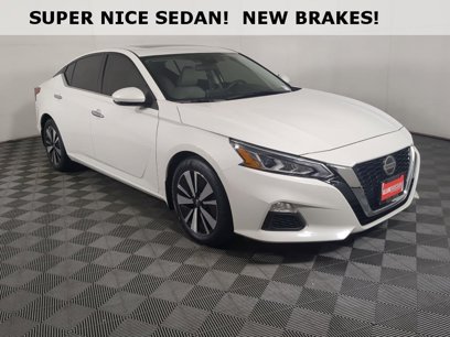 Used 2021 Nissan Altima 2.5 SV w/ SV Premium Package