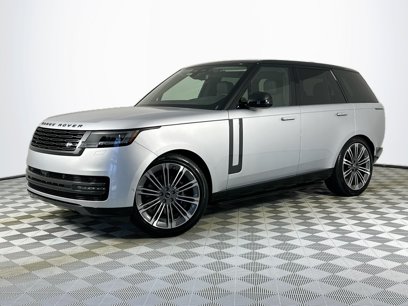 New 2025 Land Rover Range Rover SE